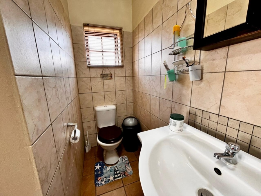 3 Bedroom Property for Sale in Waterval East North West